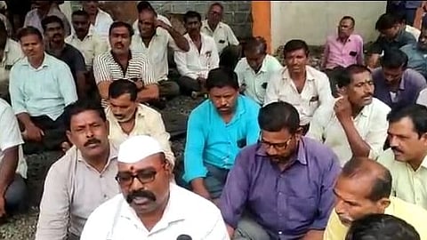 Damaji Sahakari Sugar Factory Election Workers protest pending salary and demands solapur