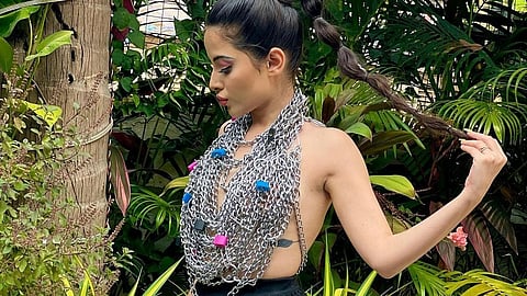 Urfi Javed shows off her bruises after wearing top made of chains