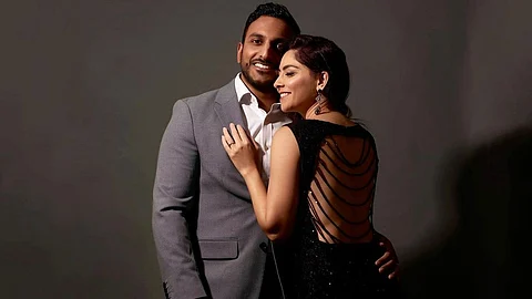 पिच्चर सोनालीचा अन ट्रेनिंग दाजींना, नवऱ्यासोबतचा 'तो' व्हिडीओ होतोय व्हयरल