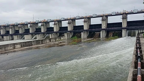Nanded Panganga Project Isapur Dam Water