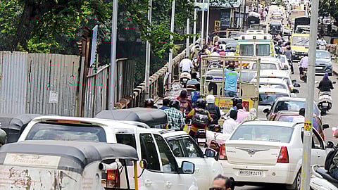 Traffic lates marathi news