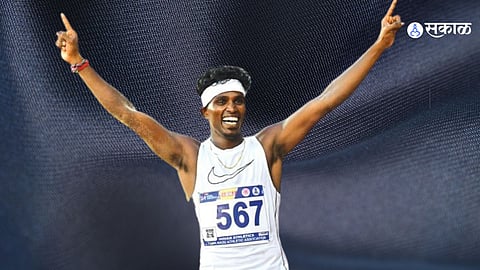 RISING STAR: कोल्हापूरच्या प्रवीणची उडी जगात गाजणार? शेतमजूर आईबापांच नाव करतोय मोठं