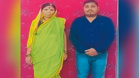 World Organ Donation Day Mother donated kidney to save her sons life Nagpur