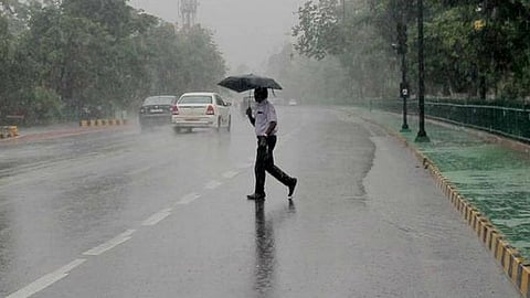 Weather Update western disturbances Rain forecast in Delhi