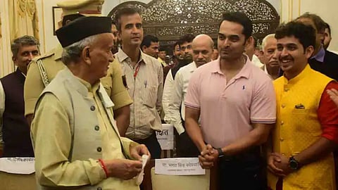 saurabh gokhale's kaljayi savarkar short film special screening in rajbhavan with governor bhagat singh koshyari