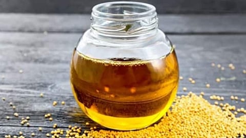 Grandma's Batwa: Make homemade castor oil to thicken hair