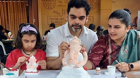 rahul deshpande shared post about eco friendly ganeshotsav 2022 he paints paper ganesh idol in pune