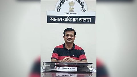 Solapur Minaj Mulla become deputy collector