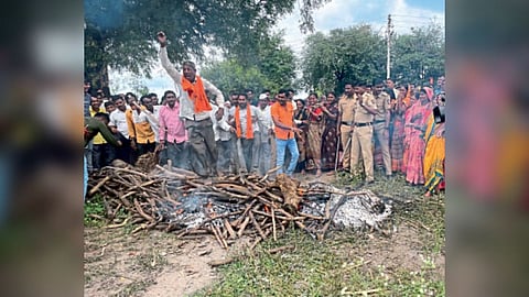 Aurangabad Sharifpur Ambewadi road agitation