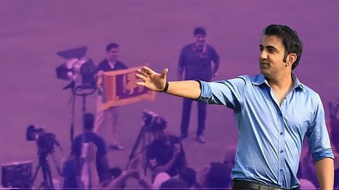 Gautam Gambhir Poses With Sri Lanka Flag