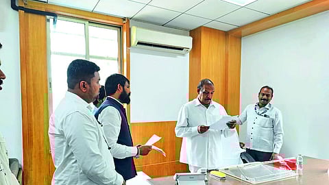 Dinesh Kumar bagul Bribe Case news