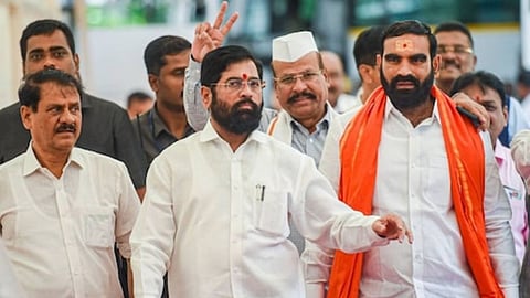 CM Shinde: मी बोलत नाही तरी तुम्ही का एवढं बोलता? मुख्यमंत्र्यांनी मंत्री आणि आमदारांना झापलं