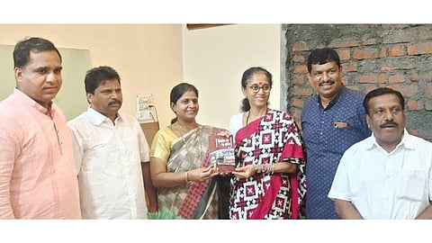 supriya sule and mayor nirmala aware