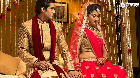 Marriage Tips : लग्नाच्या पहिल्या रात्री बायकोला कसं करावं खूश? जाणून घ्या टिप्स