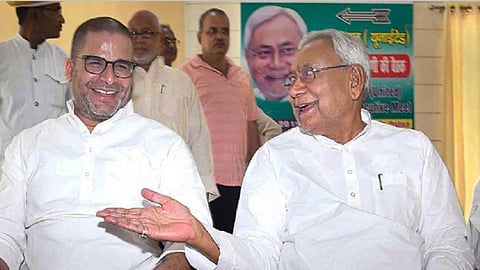 Nitish Kumar Prashant Kishor