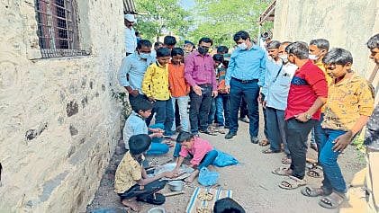 food making skills along with education Mazhi Bhakari initiative sangli