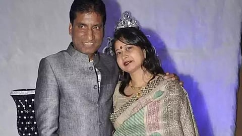 Raju srivastava wife shikha cries inconsolably on his death says he fought very hard