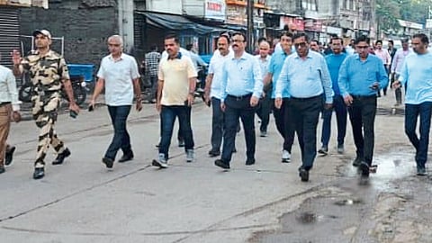 Municipal Commissioner Chandrakant Pulkundwar and officers inspecting the Ganesh Visarjan procession route.