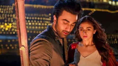 did alia bhatt and ranbir kapoor donated crores to pakistani flood relief fund? Fact Check