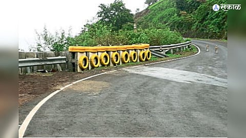 Pune valley traveling vehicles accident