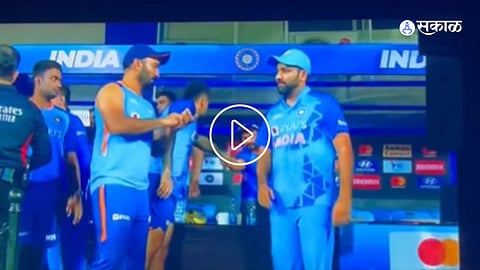rohit sharma punch dinesh karthik