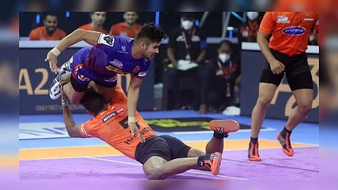 Pro Kabaddi League 2022 : बंगळूर बुल्स विजयासह पहिल्या स्थानी