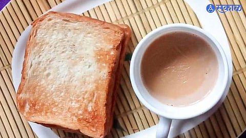 bread with tea