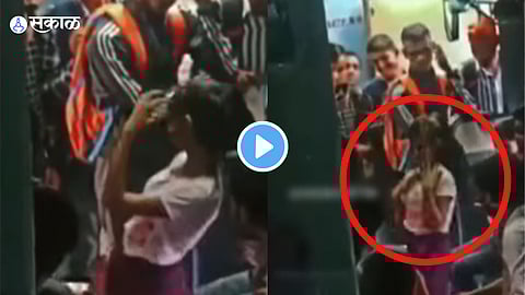 Viral Video: रेल्वेतंच तरूणी लागली नाचायला; लोकं अवाक् होऊन पाहतंच राहिले