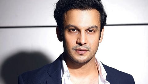 Adinath kothare post on Mumbai-Pune old Express Way