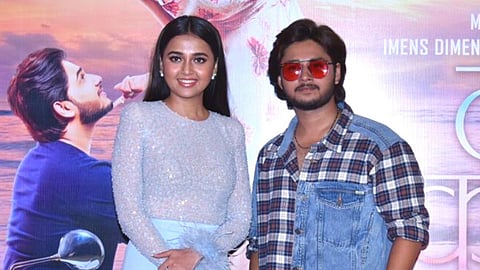 man kasturi re marathi movie trailer launched tejasswi prakash abhinay berde