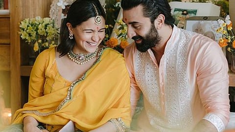 Alia Bhatt delivery she will admit today in H.N. Reliance Foundation Hospital mumbai for give birth to her first child