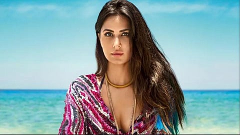 Katrina Kaif gets angry with paparaazi