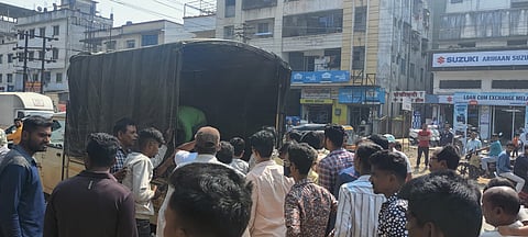 pune road accident