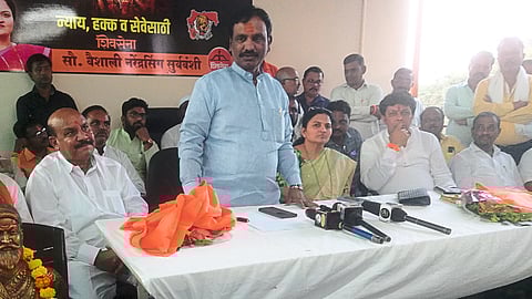 Ambadas Danwe while guiding Shiv Sainiks and farmers dialogue program at Shiv Sena office.