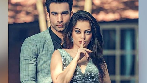 Manasi Naik trolled after shared single photo, netizens ask her, Is there a divorce?