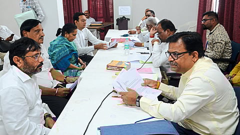 Jalgaon
Leaders of various parties gathered to scrutinize the election applications of District Milk Sangh