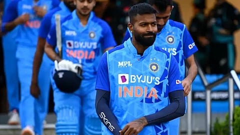 Hardik Pandya Bowling