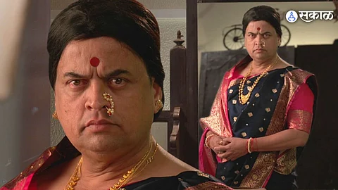 sharad ponkshe wear saree in daar ughad baye serial on zee marathi big twist