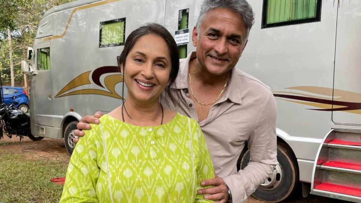 Ashvini bhave shared photo with actor ajinkya deo and said once again after 25 years