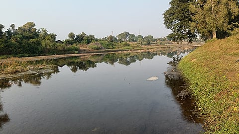 Aner river flowing near Karjane village adjoining Madhya Pradesh of taluka... As soon as this river is crossed the boundary of Madhya Pradesh begins.