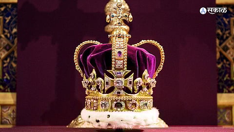 Saint Edward Crown