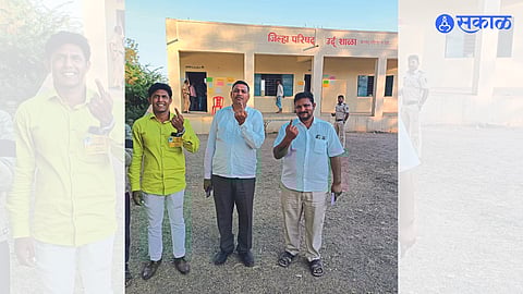 Devendra Patil, Vice President of Zilla Parishad showing the sign of voting in Gram Panchayat Elections.