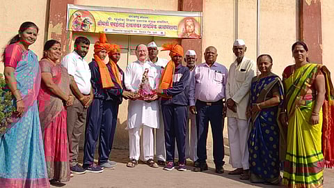 nimgaon mhalungi ashramshala girls