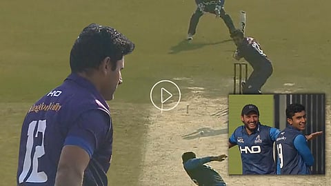 Abdul Razzaq Ali Razzaq VIDEO