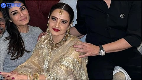 Rekha
Manish Malhotra