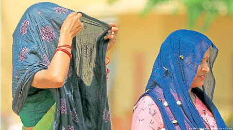 Rising heat Indians lives in danger World Bank report 2065 heat waves will increase 25 times