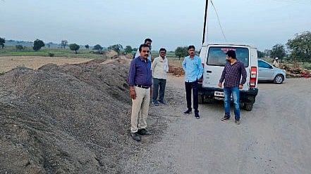 Crime News Balapur Revenue Department action on Sand Mafia 65 lakh stock seized