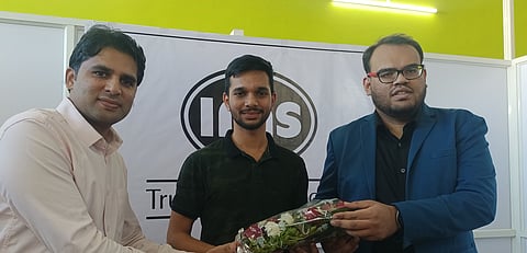 Nashik: Congratulating Sanket