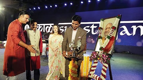 sakal organize swasthyam 2022 Kumar Vishwas statement Love in world because of spirituality