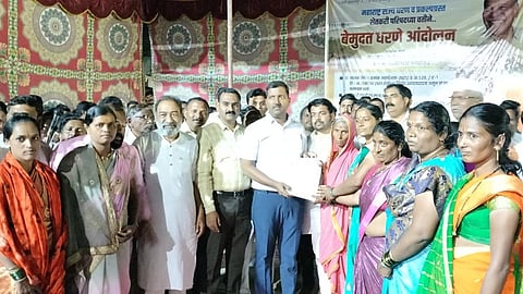 protest of Varana dam victims aggressive stance of protestors large force of police deployed Tehsil office